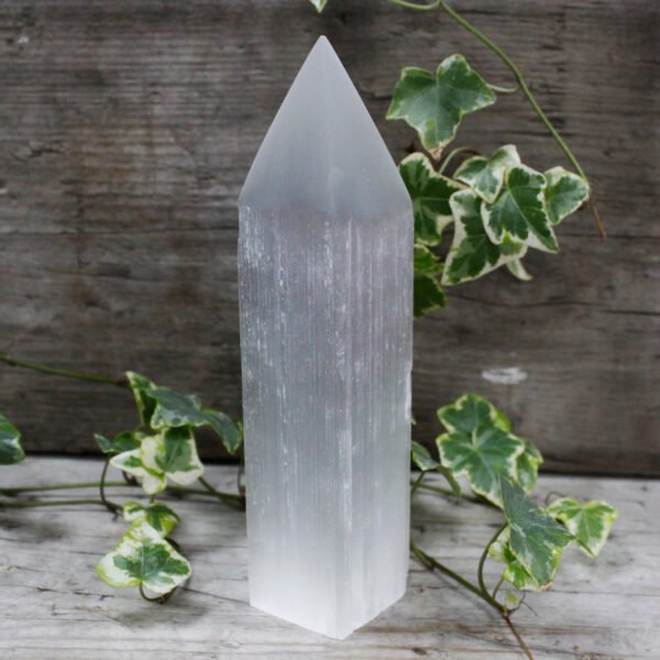 Selenite Pencil Point Tower 20 cm