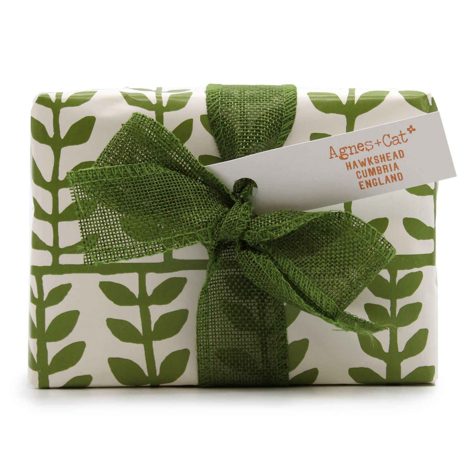 Gift Box - Rhubarb (Candle) + White Fig & Fell Berry (Fizz) - Image 6