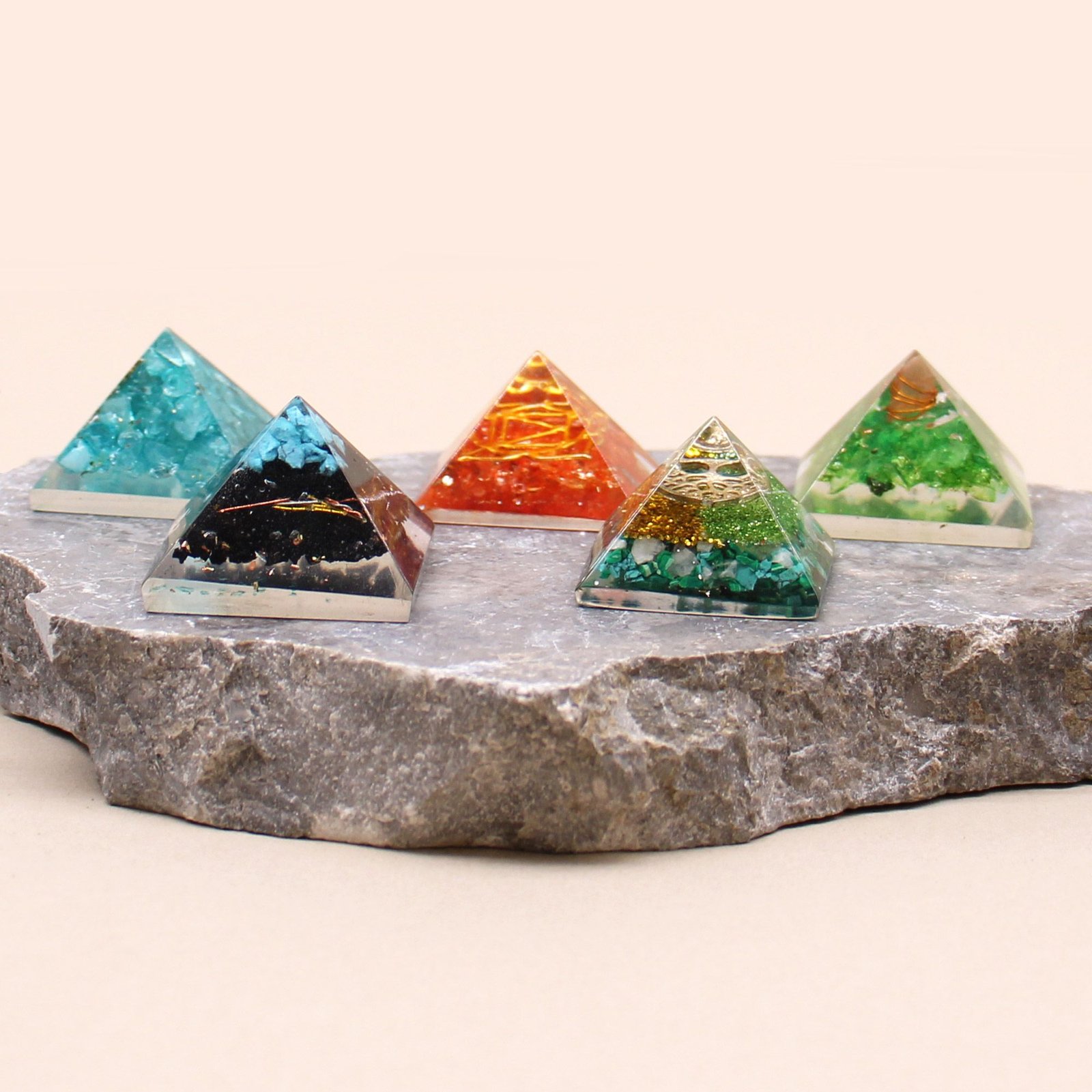 Sm Orgonite Pyramid 25mm Gemchips and Copper - Image 6