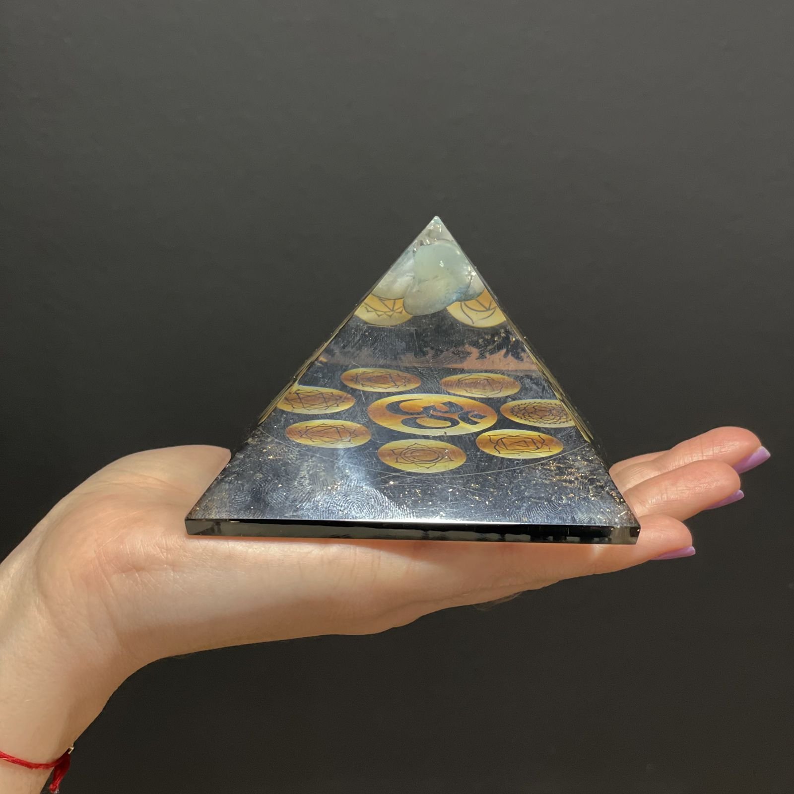 Orgonite Pyramid - Midnight Om Chakra - 90mm - Image 3